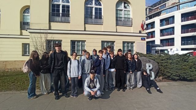 Wycieczka “Śladami bohaterów Kamieni na szaniec”