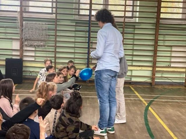 prezentacje kandydatów na przewodniczącego Samorządu Uczniowskiego